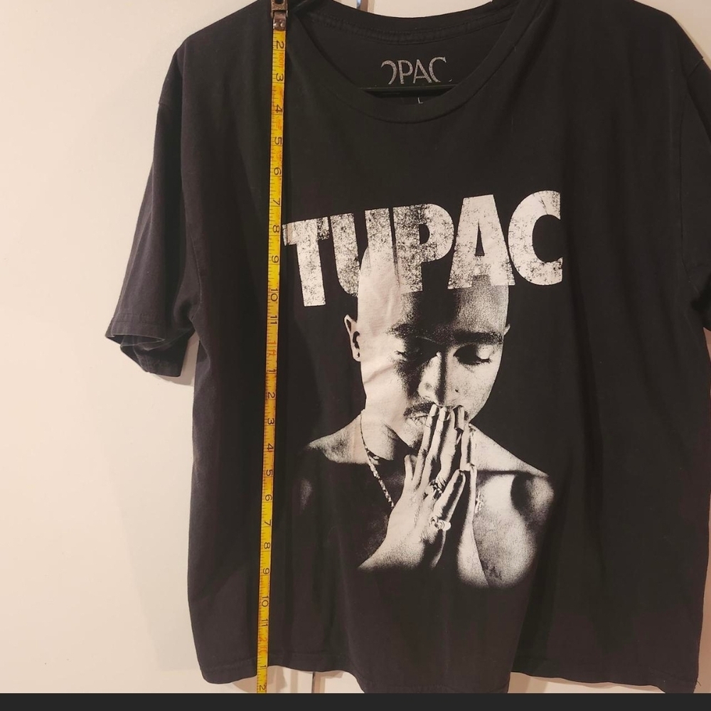 Black Tupac Graphic Tee - Picture 2 of 4